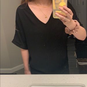 ⏰ MOVING SALE | Business casual vneck blouse